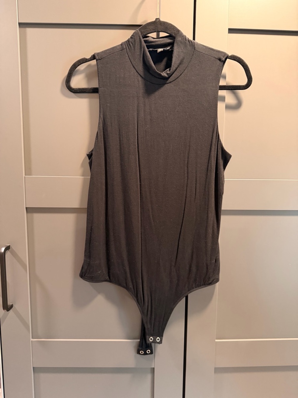 Express Sleeveless Mock Neck Bodysuit - Charcoal